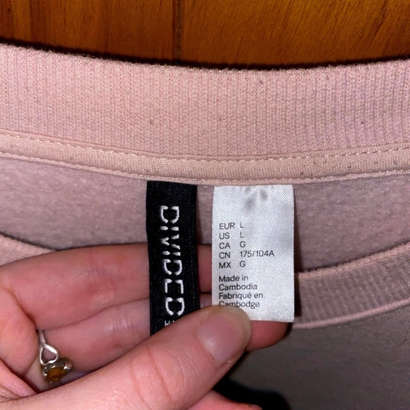 Authentic Sweater - Picture 2 of 2